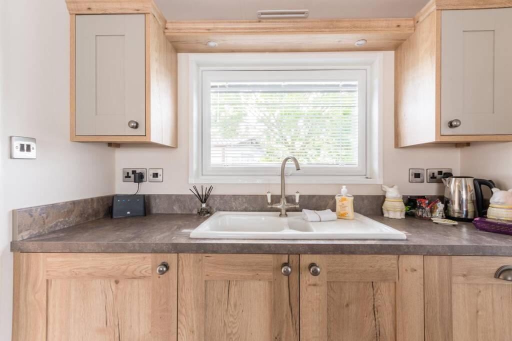 The Warren South Cerney Exterior foto